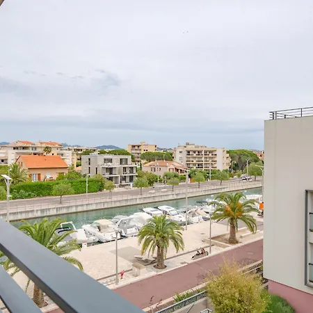 Le Newport-3 By Interhome Fréjus