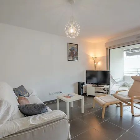 Le Newport-3 By Interhome Fréjus