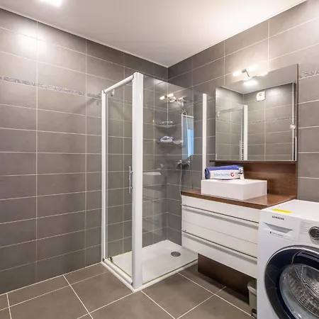 Le Newport-3 By Interhome *